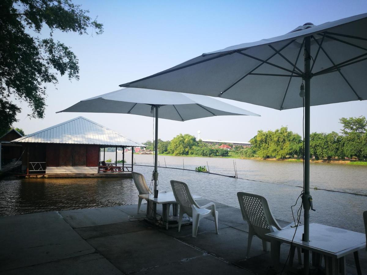 River Marina Resort Uthai Thani Extérieur photo